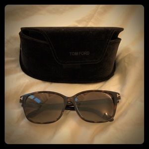 NWOT Tom Ford Tortoise Sunglasses